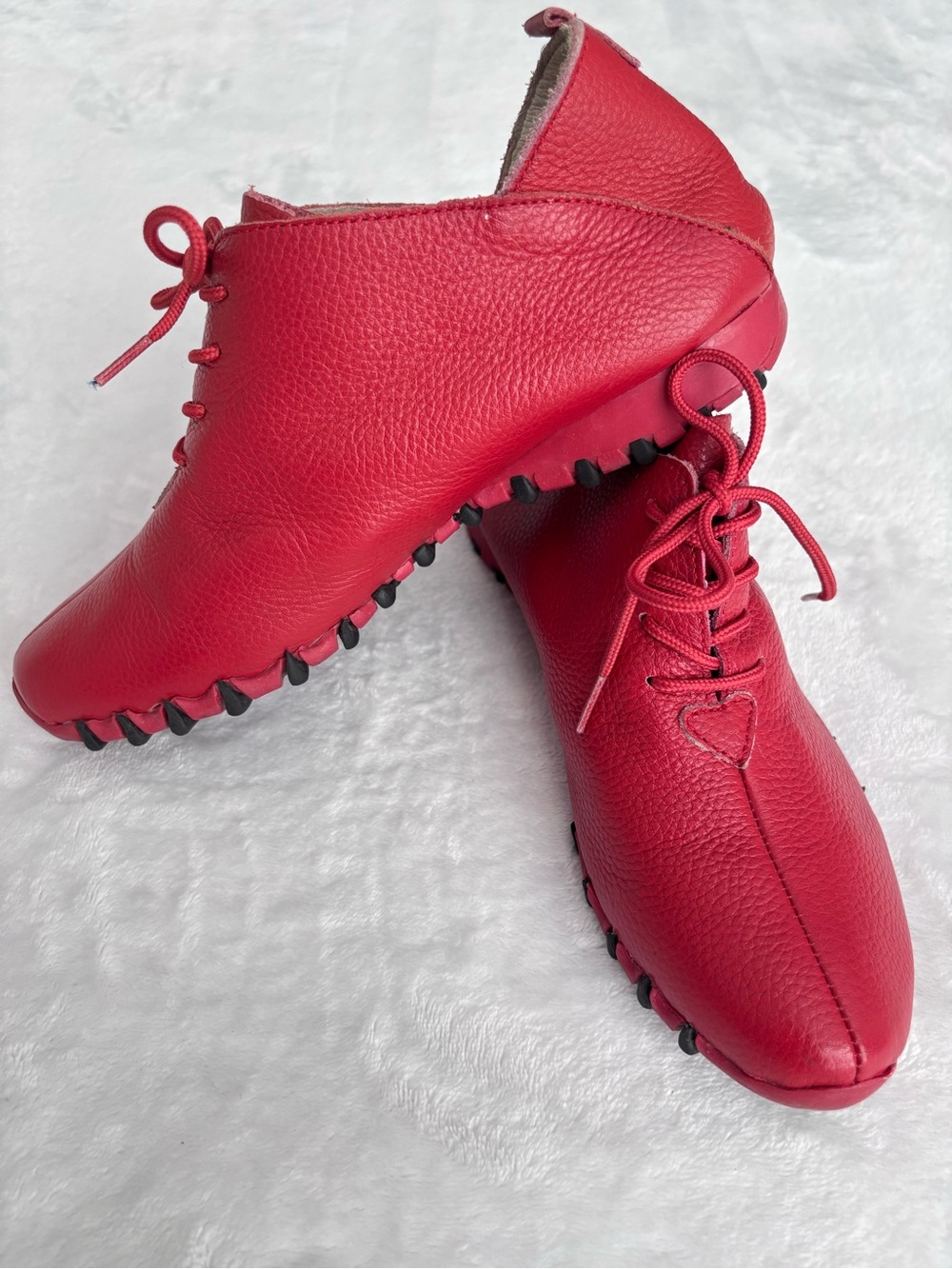 LITFOOT Red Pebbled Leather Lace Up Oxford Walking Shoe--EUC--36 (5.5)